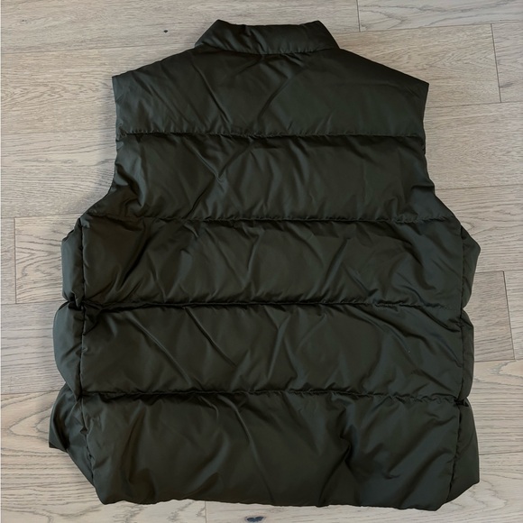 Ralph Lauren Men's Olive Puffer Vest - Picture 3 of 3